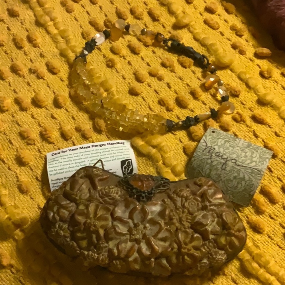 Maya Designs Handbag - Picture 2 of 3